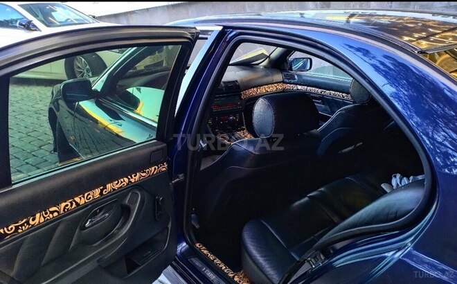 BMW 523 1998, 195,000 km - 2.5 l - Bakı
