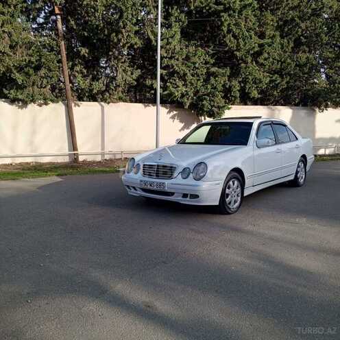 Mercedes E 220 1998, 251,369 km - 2.2 l - Qazax