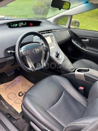 Toyota Prius 2015, 90,284 km - 1.8 l - Bakı
