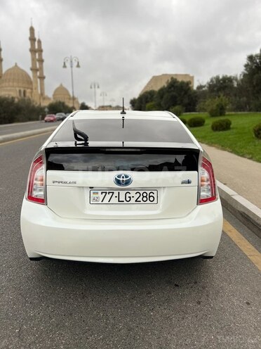 Toyota Prius 2015, 90,284 km - 1.8 l - Bakı