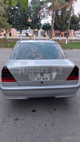 Mercedes C 200 2000, 286,500 km - 2.0 л - Beyləqan
