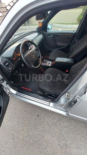 Mercedes C 200 2000, 286,500 km - 2.0 л - Beyləqan