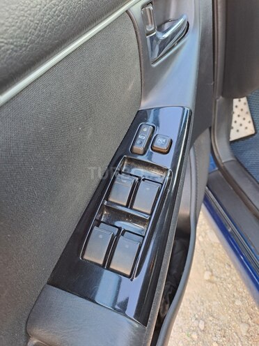 Toyota Corolla 2006, 280,000 km - 1.4 l - Bakı