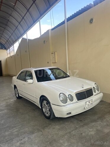 Mercedes E 220 1999, 423,000 km - 2.2 l - Gəncə