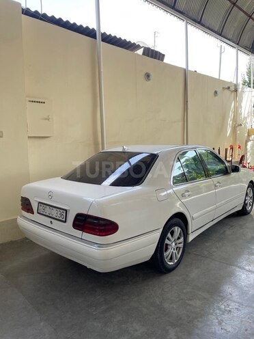 Mercedes E 220 1999, 423,000 km - 2.2 l - Gəncə
