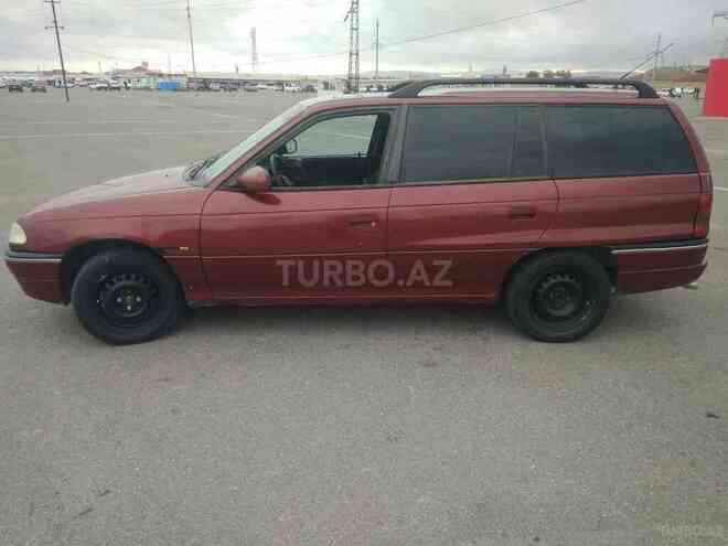 Opel Astra 1995, 325,698 km - 1.6 l - Quba