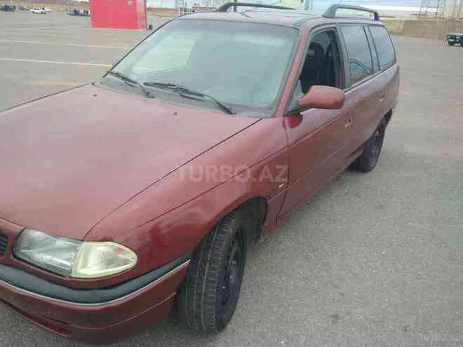 Opel Astra 1995, 325,698 km - 1.6 l - Quba