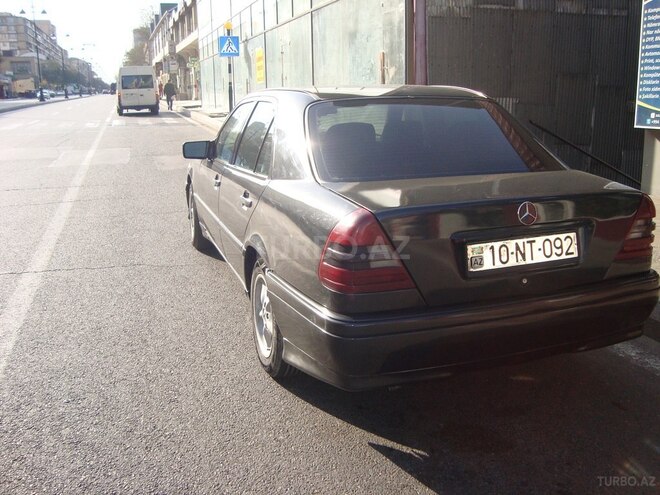 Mercedes C 220 1994, 470,000 km - 2.2 л - Bakı