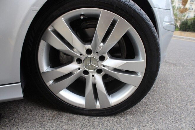 Mercedes E 220 2007, 255,000 km - 2.2 l - Bakı