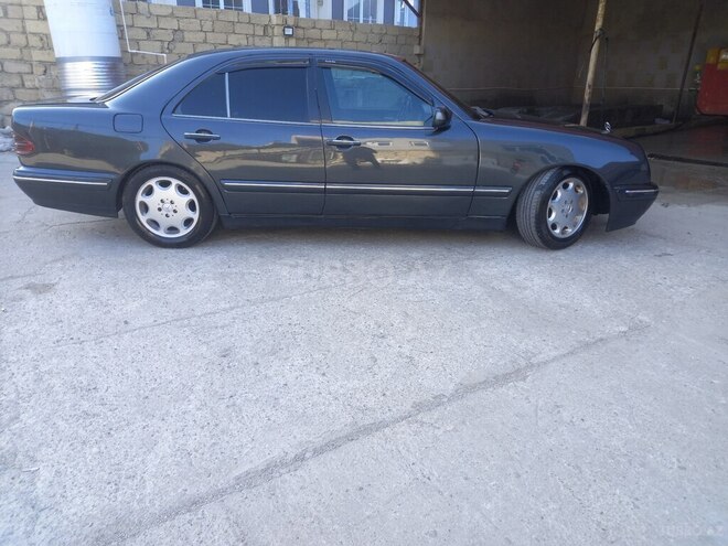 Mercedes E 220 1999, 400,425 km - 2.2 l - Bakı
