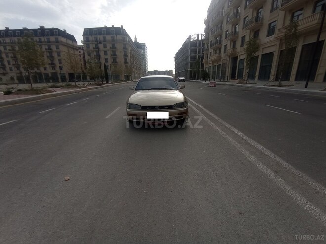 Toyota Camry 1996, 300,000 km - 2.2 l - Bakı
