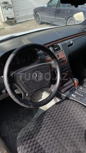 Mercedes E 300 1996, 500,000 km - 3.0 l - Bakı