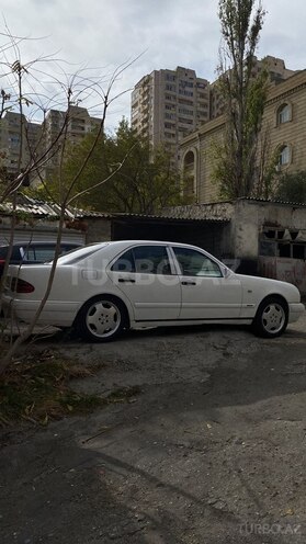 Mercedes E 300 1996, 500,000 km - 3.0 l - Bakı