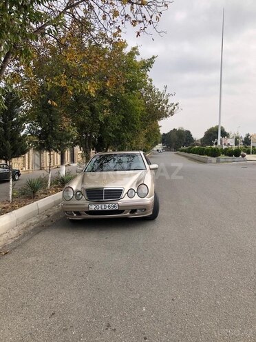 Mercedes E 220 2000, 302,555 km - 2.2 л - Ağstafa