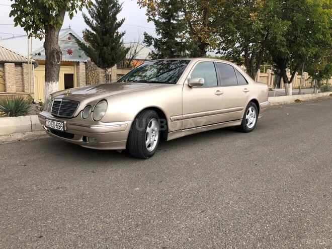 Mercedes E 220 2000, 302,555 km - 2.2 л - Ağstafa