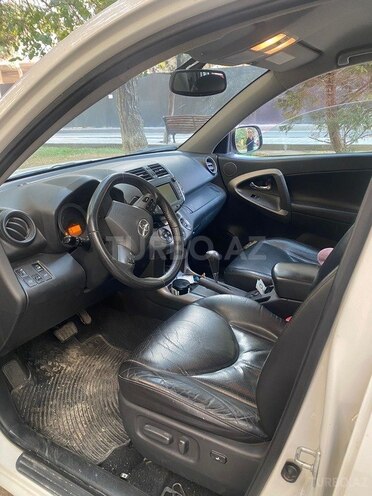 Toyota RAV4 2011, 185,000 km - 2.0 л - Bakı