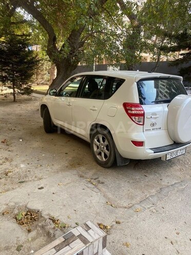Toyota RAV4 2011, 185,000 km - 2.0 л - Bakı