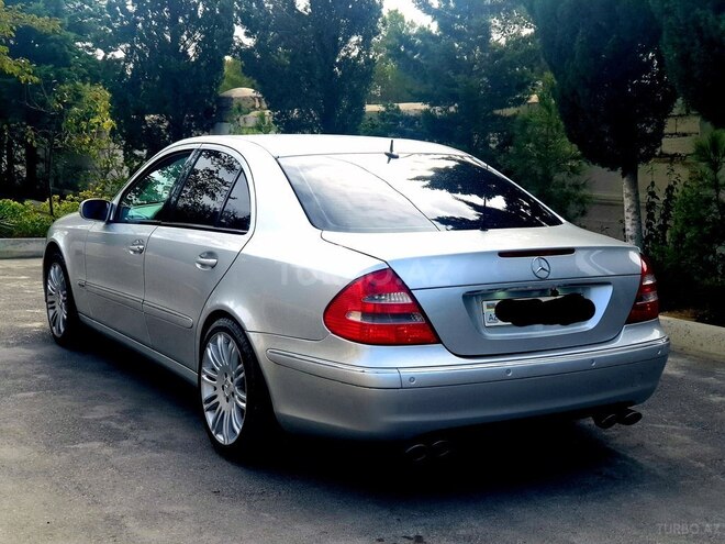 Mercedes E 240 2004, 380,000 km - 2.6 л - Bakı