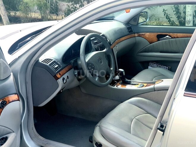 Mercedes E 240 2004, 380,000 km - 2.6 л - Bakı