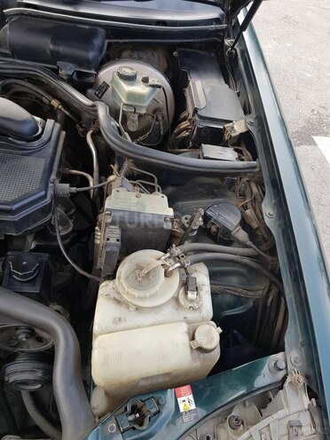 Mercedes E 200 1996, 363,000 km - 2.0 л - Zaqatala