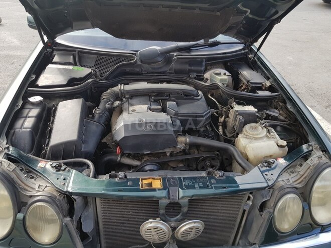 Mercedes E 200 1996, 363,000 km - 2.0 л - Zaqatala
