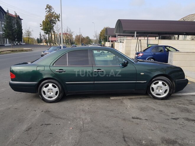 Mercedes E 200 1996, 363,000 km - 2.0 л - Zaqatala
