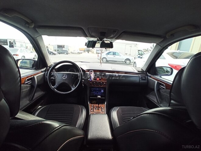 Mercedes E 270 2001, 420,000 km - 2.7 l - Bakı
