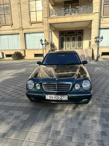 Mercedes E 270 2000, 310,500 km - 2.7 л - Sumqayıt