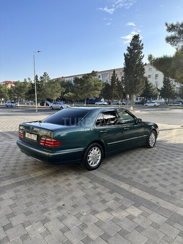 Mercedes E 270 2000, 310,500 km - 2.7 л - Sumqayıt