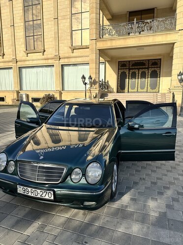Mercedes E 270 2000, 310,500 km - 2.7 л - Sumqayıt