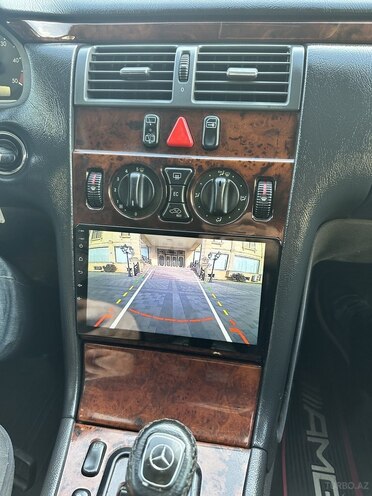 Mercedes E 270 2000, 310,500 km - 2.7 л - Sumqayıt