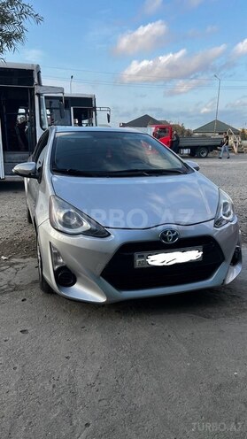 Toyota Prius C 2015, 182,000 km - 1.5 l - Bakı