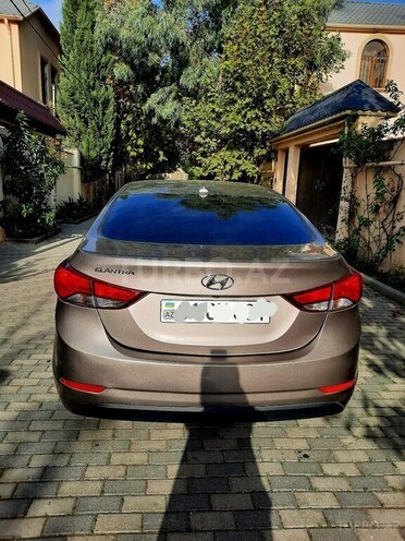 Hyundai Elantra 2015, 110,000 km - 1.8 л - Bakı