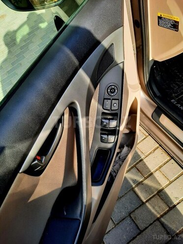 Hyundai Elantra 2015, 110,000 km - 1.8 л - Bakı