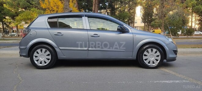 Opel Astra 2007, 330,000 km - 1.4 l - Bakı