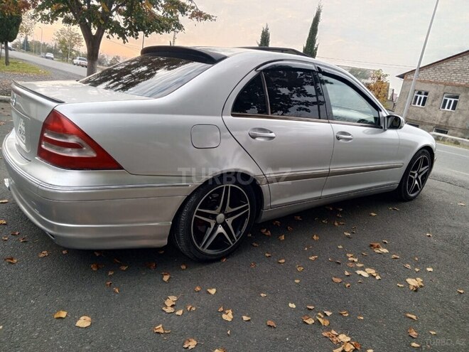 Mercedes C 240 2003, 210,242 km - 2.4 l - Zaqatala