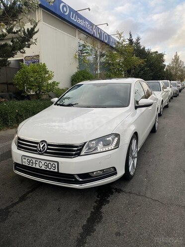Volkswagen Passat 2011, 227,000 km - 1.8 l - Bakı