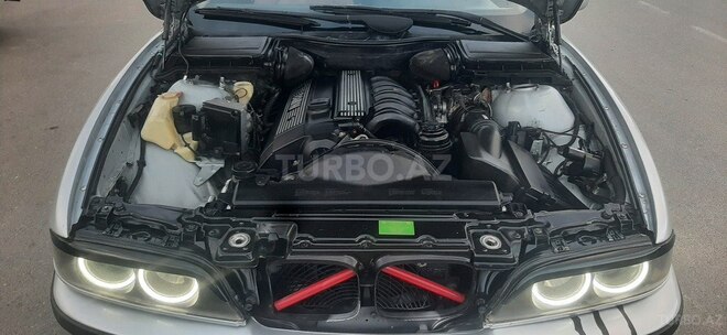 BMW 528 1996, 420,000 km - 2.8 l - Gədəbəy