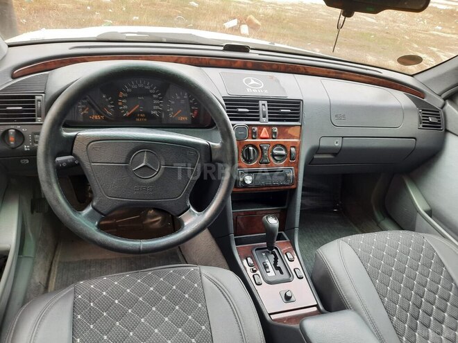 Mercedes C 200 1996, 256,000 km - 2.0 l - Bakı