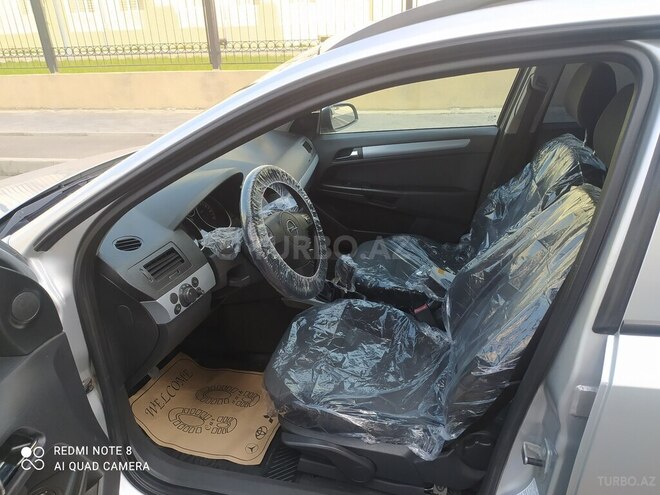 Opel Astra 2006, 185,000 km - 1.4 л - Bakı