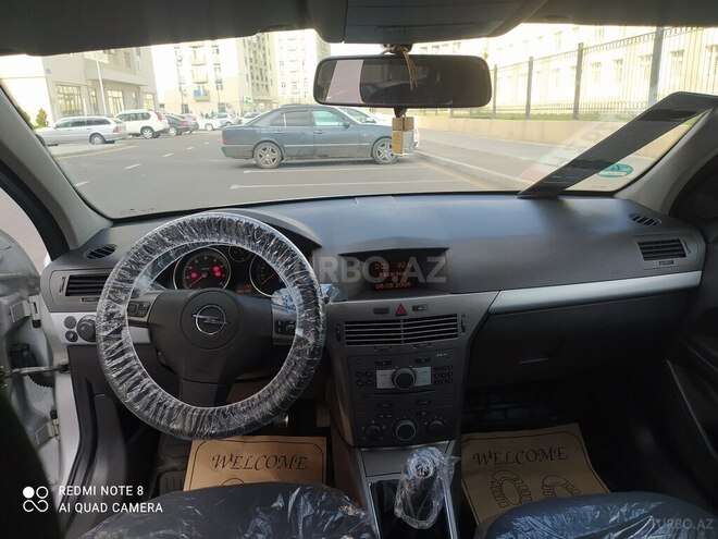 Opel Astra 2006, 185,000 km - 1.4 л - Bakı