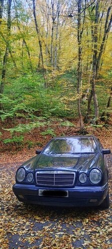 Mercedes E 200 1996, 400,000 km - 2.0 l - Bakı