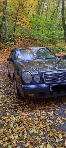 Mercedes E 200 1996, 400,000 km - 2.0 l - Bakı