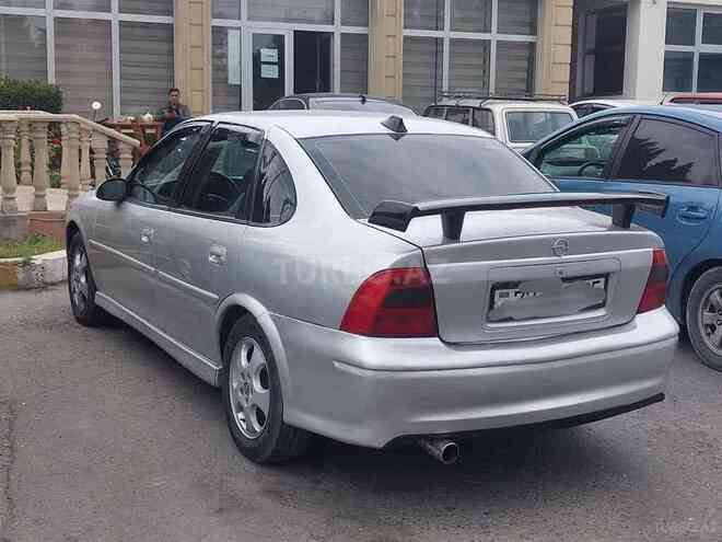 Opel Vectra 2000, 250,000 km - 2.0 l - Bakı