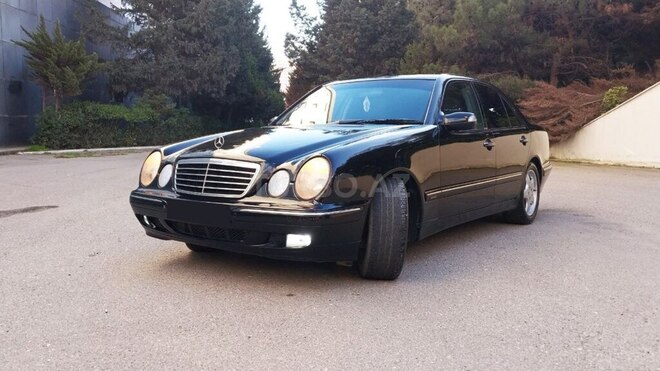 Mercedes E 280 2001, 420,000 km - 2.8 l - Bakı
