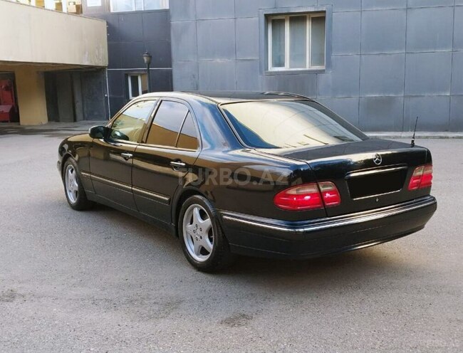 Mercedes E 280 2001, 420,000 km - 2.8 l - Bakı