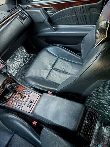 Mercedes E 240 1999, 390,000 km - 2.4 л - Siyəzən