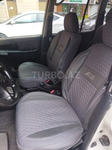 Mitsubishi Pajero io 2001, 300,000 km - 2.0 л - Bakı