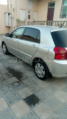 Toyota Corolla 2004, 241,000 km - 1.4 l - Bakı