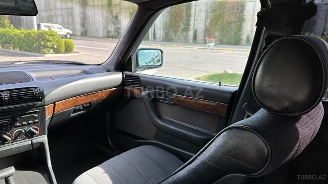 BMW 525 1991, 529,000 km - 2.5 l - Bakı